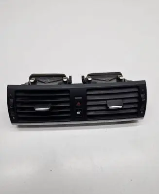 BMW X5 E70 Dash center air vent grill 7161801 7161802 6958654