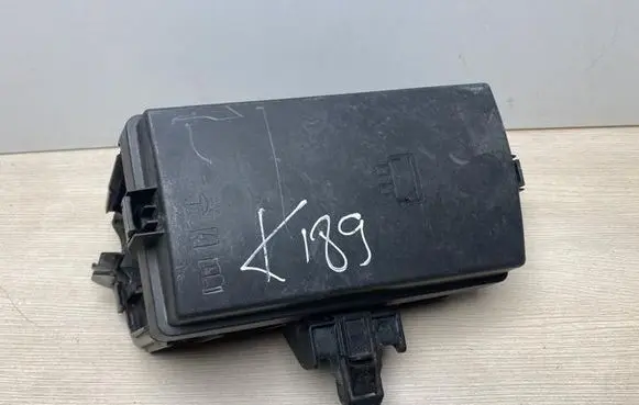 Volkswagen PASSAT B8 Fuse box set 5Q0907361D
