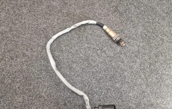 Mercedes-Benz E W213 Lambda probe sensor A0005456229 0075424918