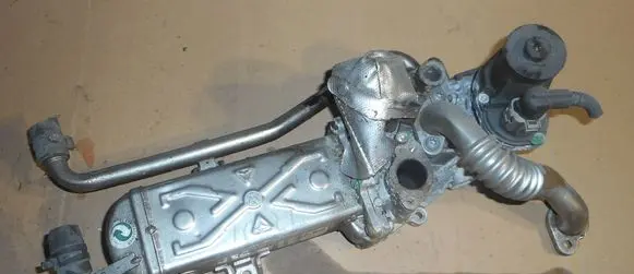Volkswagen Polo V 6R EGR valve cooler 03P131512B 717730109