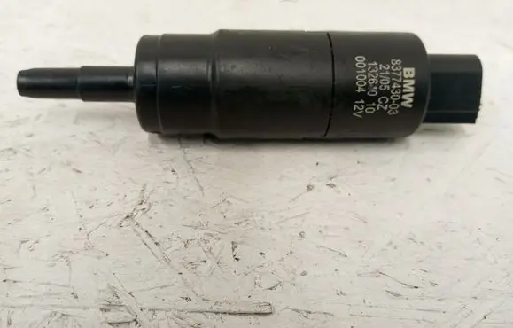 BMW 3 E90 E91 Headlight washer pump 837743003 13264010 001004