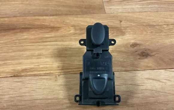 Honda Civic Electric window control switch M31534