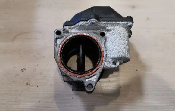 Audi A3 S3 8P Throttle valve 03G128063A