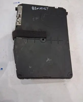 Renault Megane II Comfort/convenience module 8200606826