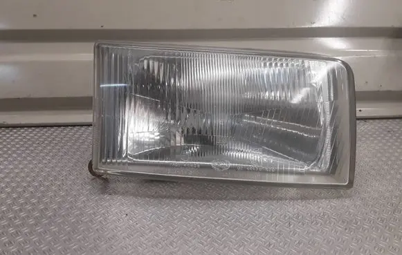Volkswagen Transporter - Caravelle T4 Headlight/headlamp 