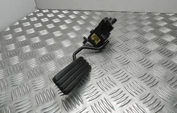 Renault Zoe Accelerator throttle pedal 180102742R T3571