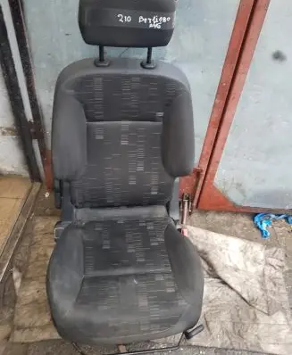Front passenger seat
