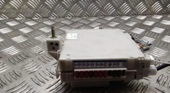 Lexus GS 300 350 430 450H Fuse box set 8267030250 5B140347