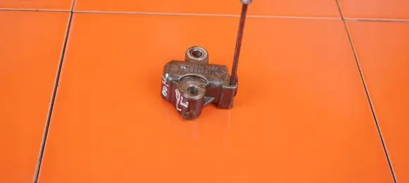 Chevrolet Captiva Timing belt/chain tensioner 96868277 Z22D1