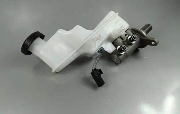 KIA Sportage Master brake cylinder