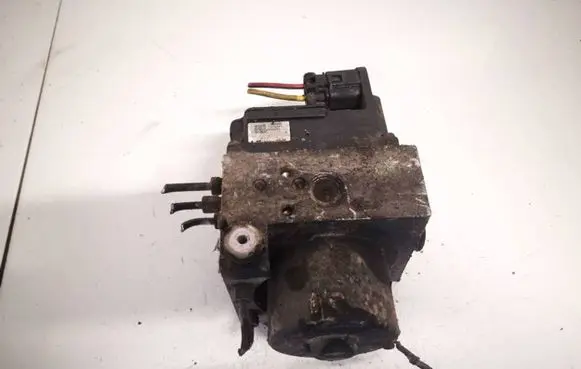 Nissan X-Trail T30 ABS Pump 47600ar005 1y01e0080