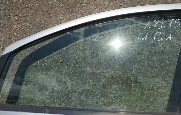 Fiat Punto (188) Front door window glass four-door