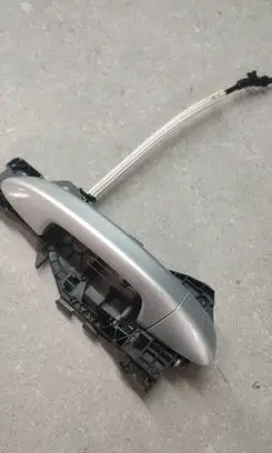 Volkswagen PASSAT B7 Front door exterior handle 3C0837886J