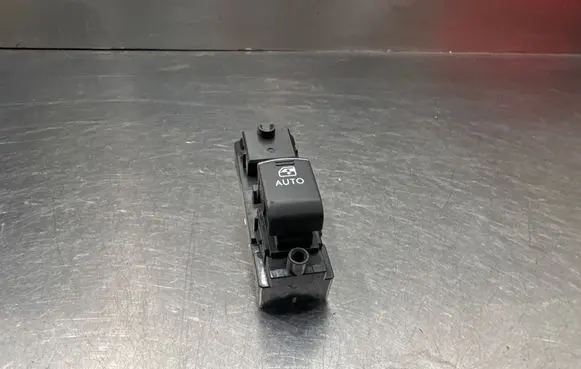 Subaru Levorg Electric window control switch 83071VA140 1695CHLNA