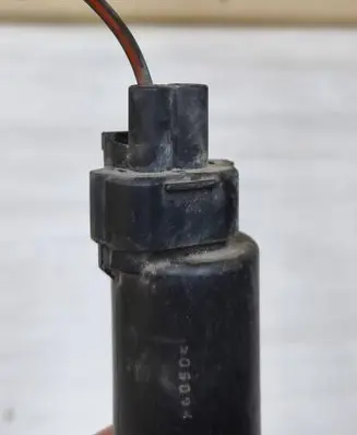 Chrysler Grand Voyager IV Windscreen/windshield washer pump