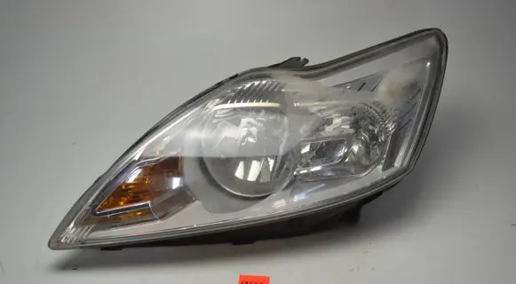 Ford Focus Headlight/headlamp 8M5113W030AE 0077R00 4011A02