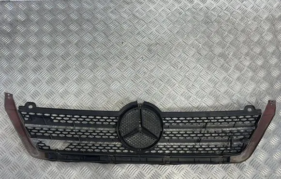 Mercedes-Benz Sprinter W906 Front bumper upper radiator grill A9018800385