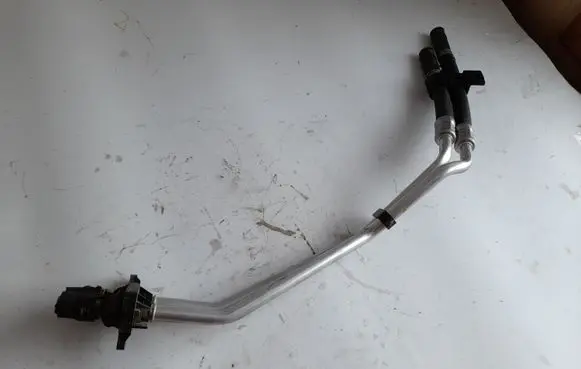 Volkswagen Routan Coolant pipe/hose NERA