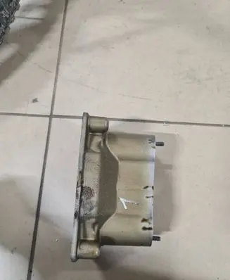 BMW 7 F01 F02 F03 F04 other engine part 7805104