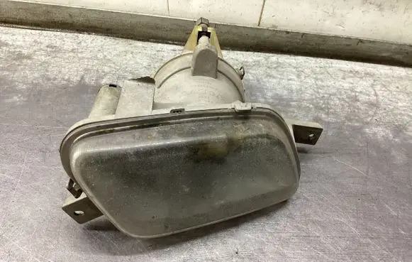 Volvo V70 Front fog light 8693348