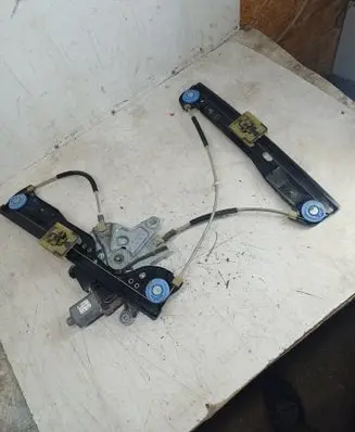 Opel Insignia A Front door window regulator with motor 965873102 964838105