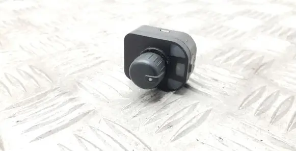 Audi TT TTS Mk2 Wing mirror switch 8E0959565