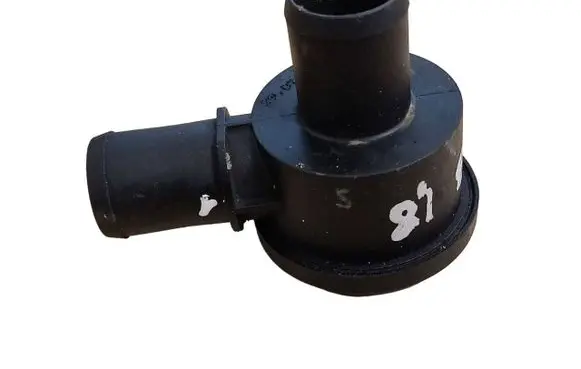 Audi TT Mk1 Valve 06A145710P