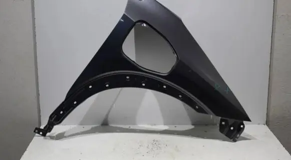 Nissan Ariya Fender
