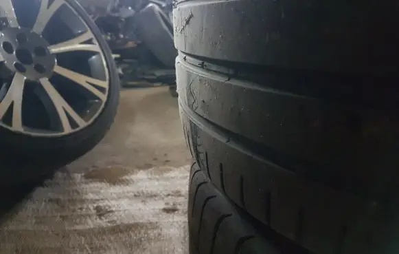 Jaguar XJ X351 R12 summer tire 
