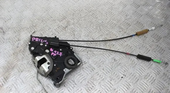 Toyota Prius (XW30) Front door lock