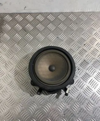 Audi A3 S3 8P Front door speaker 8P0035411