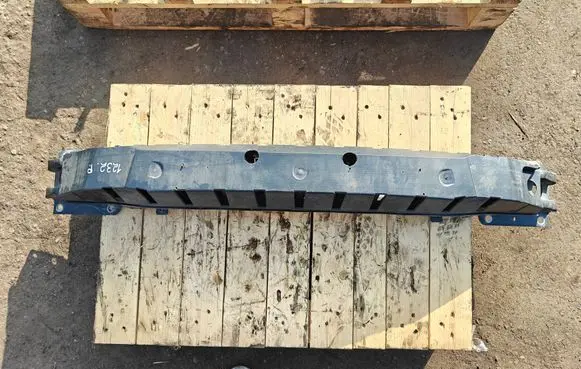 Volvo V70 Front bumper cross member 30763390