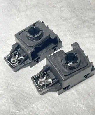 BMW iX Radiator mount bracket 
