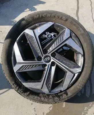 Hyundai Tucson IV NX4 R19 alloy rim 52910n7300