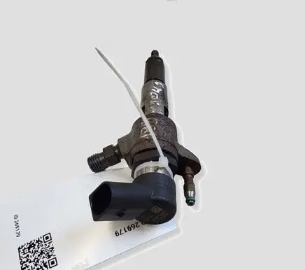 Volvo V40 Fuel injector 9802448680