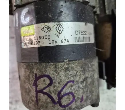 Renault Scenic I Starter motor 105119F D7E22