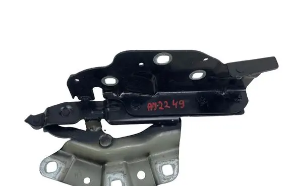 Jaguar XE Engine bonnet/hood hinges 