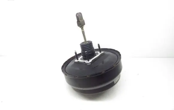 Subaru Impreza II Brake booster F01G06101Z 4821
