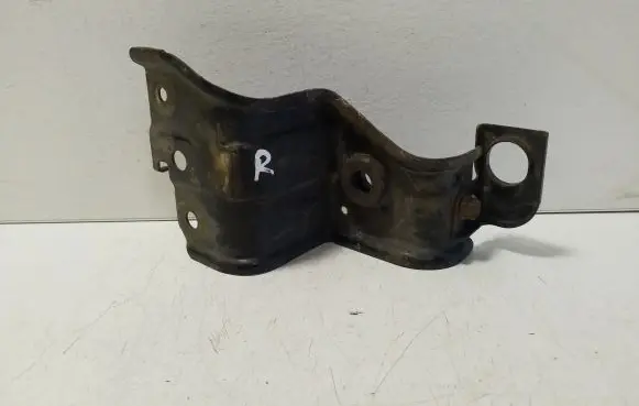 Honda CR-V Radiator mount bracket