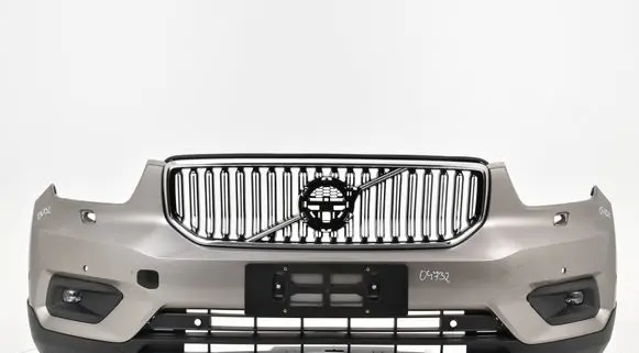 Volvo XC40 Front bumper 31449359