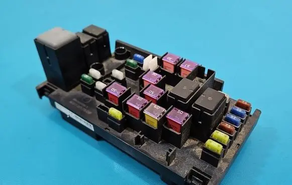 Subaru Forester SJ Fuse box set 82241SG050 IMPRK1582975