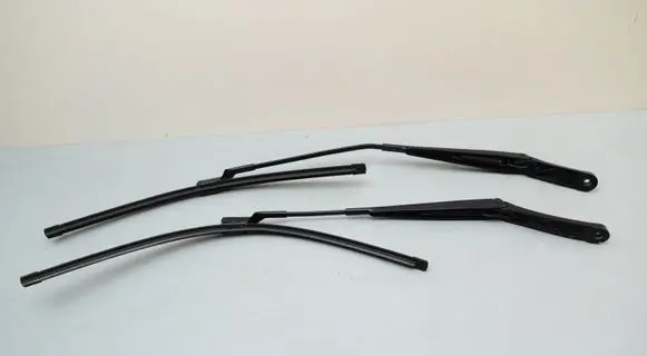 Volkswagen Tiguan Windshield/front glass wiper blade 5NB955410 5NB955409