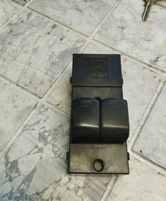 Nissan Micra Electric window control switch
