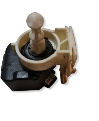Skoda Superb B6 (3T) Headlight level adjustment motor 008830