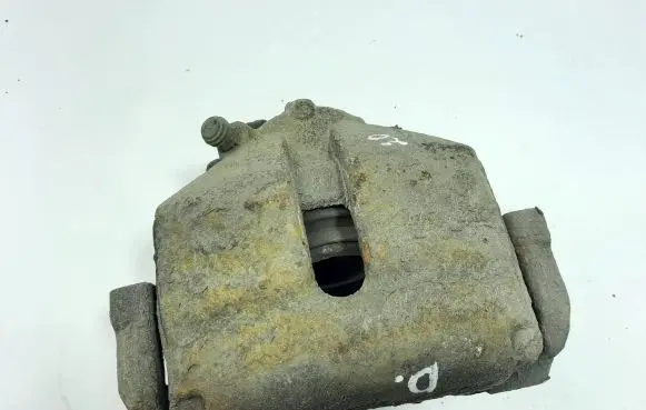Volkswagen Golf Plus Front brake caliper