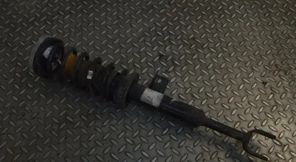 BMW 6 F12 F13 Front shock absorber/damper