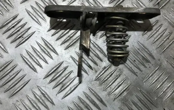 Seat Toledo I (1L) Engine bonnet/hood lock/catch