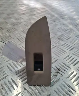Volkswagen PASSAT CC Electric window control switch