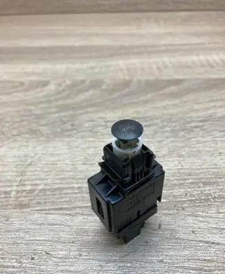 Volvo S40, V40 Brake pedal sensor switch 9128577 00W28K