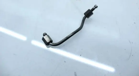 Honda CR-V Fuel injector supply line/pipe 